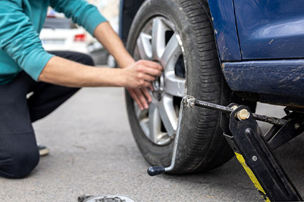 Truck tyre repair Emergency Tyre Repair